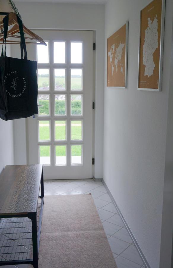 Schoene Wohnung Mit Terrasse & Blick Ins Gruene Dormettingen Bagian luar foto